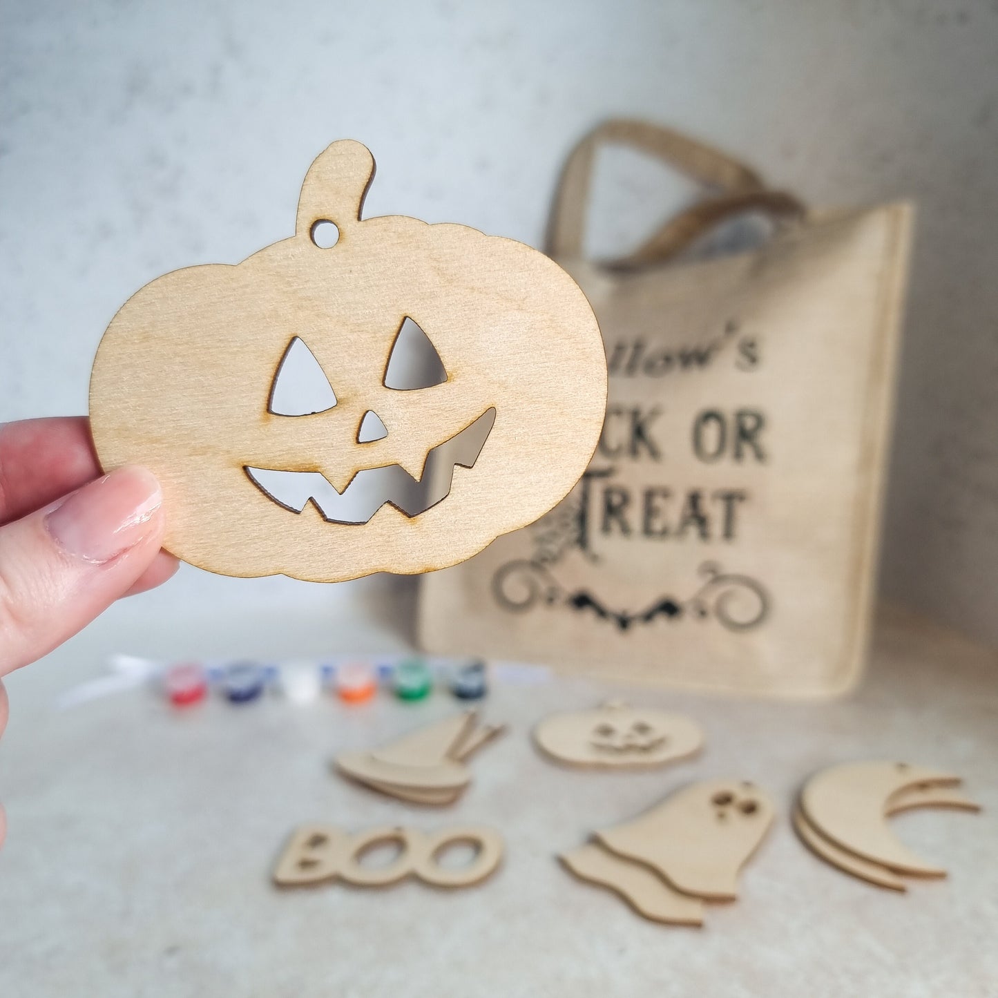 Halloween Craft Kit - Personalised Trick or Treat Bag, with DIY Halloween Decorations, Kids craft activity, Paint your own baubles